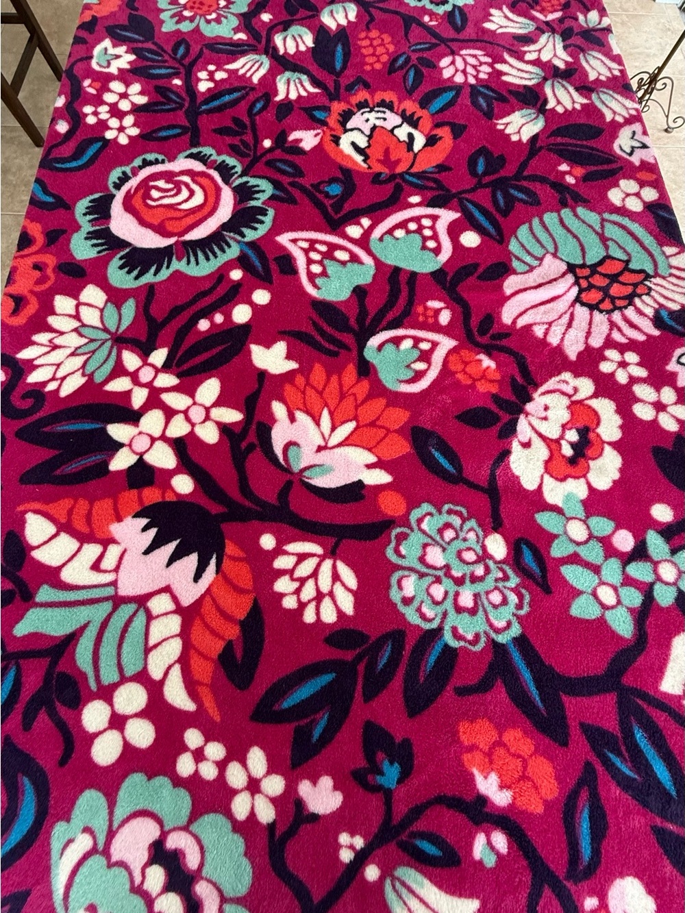Vera Bradley Bloom Berry Plush Throw Blanket Pink Floral 47x91 Soft Cozy